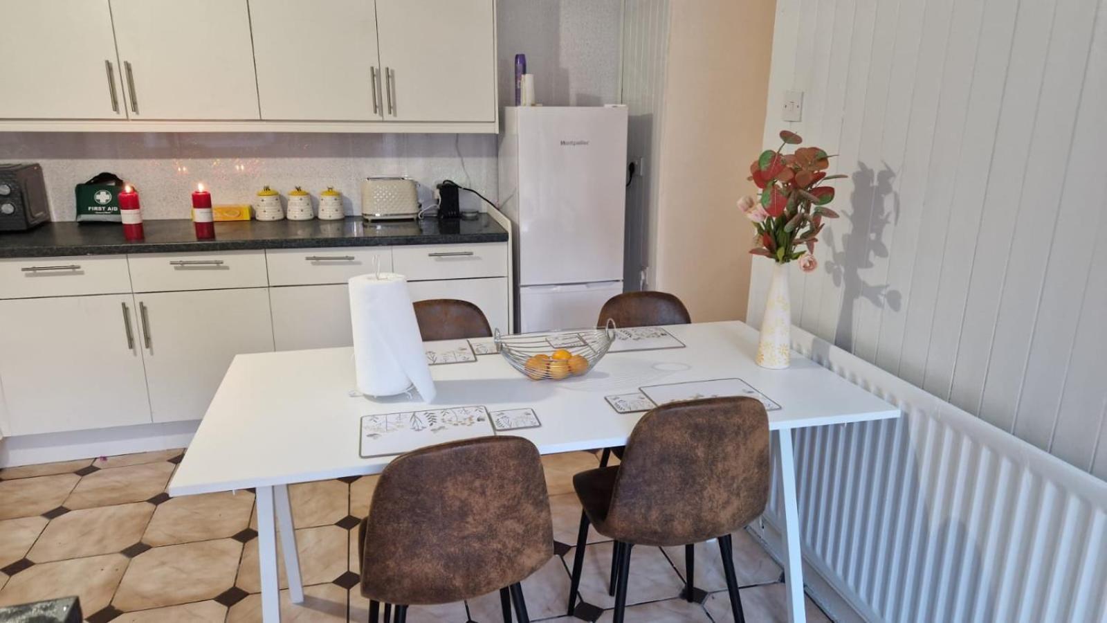 Amani Bungalow Brandon Kültér fotó
